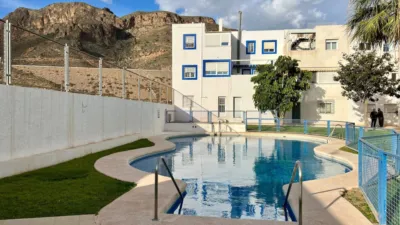 Terraced house on Arizona Street photo 3