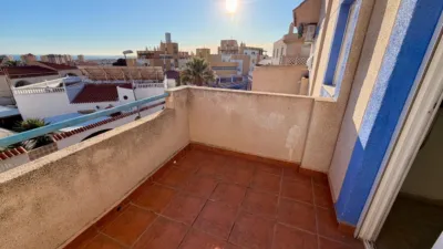 Terraced house on Arizona Street photo 45