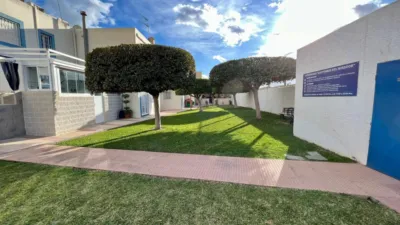 Terraced house on Arizona Street photo 4