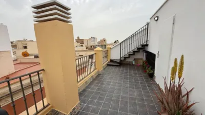 Penthouse on Calle de la Reina photo 9
