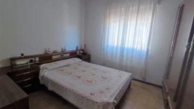 Chalet en venta en Calle de La Constitución, Calera y Chozas de 72.500 €
