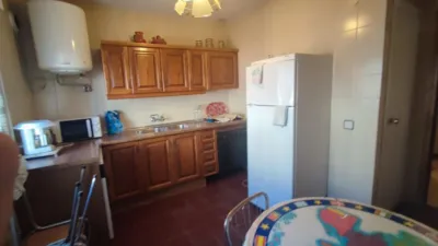Chalet en venta en Calle de La Constitución, Calera y Chozas de 72.500 €
