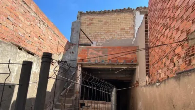 Chalet en venta en Plaza de la Iglesia, Fuentes de Ebro de 66.000 €