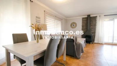 Chalet en alquiler en Calicanto, Chiva de 1.400 €<span>/mes</span>