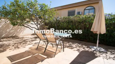 Chalet en alquiler en Calicanto, Chiva de 1.400 €<span>/mes</span>