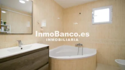 Chalet en alquiler en Calicanto, Chiva de 1.400 €<span>/mes</span>