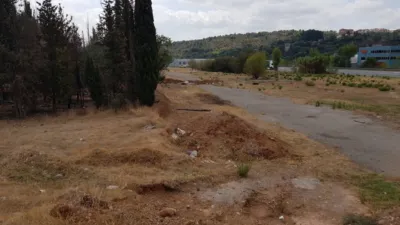 Terreno en alquiler en La Flora, Olesa de Montserrat de 2.500 €<span>/mes</span>