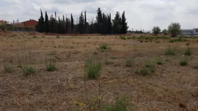 Terreno en alquiler en La Flora, Olesa de Montserrat de 2.500 €<span>/mes</span>