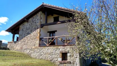 Casa – Alfoz de Lloredo - Más