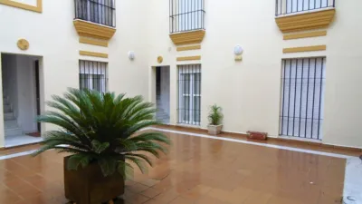 Apartamento en alquiler en Calle del Convento, Castilleja de la Cuesta de 650 €<span>/mes</span>