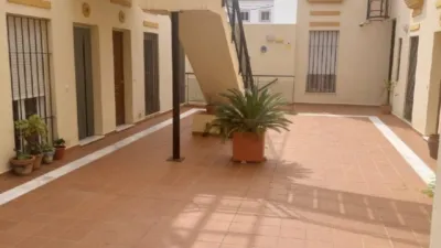 Apartamento en alquiler en Calle del Convento, Castilleja de la Cuesta de 650 €<span>/mes</span>