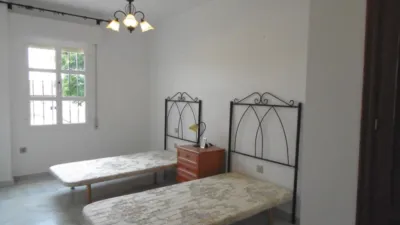 Piso en alquiler en Calle de la Raya Real, Zona Avenida de Juan Diego (Bormujos) de 750 €<span>/mes</span>
