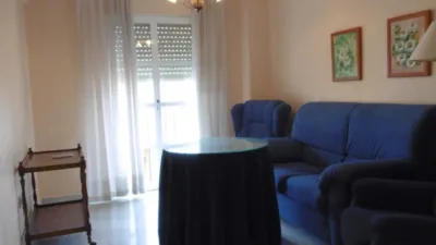 Piso en alquiler en Calle de la Raya Real, Zona Avenida de Juan Diego (Bormujos) de 750 €<span>/mes</span>