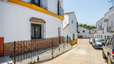 Terraced house on Calle de las Huertas photo 2