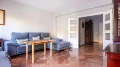 Apartment on Rafael Salgado Street photo 3