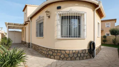 Chalet in La Pedrera-Vessanes photo 9
