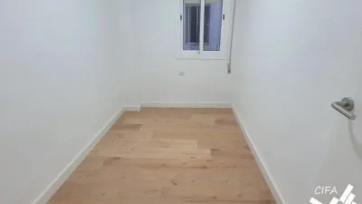 Piso en venta en Avinguda d'Abril, Alcanar de 104.000 €