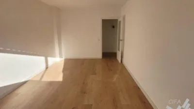Piso en venta en Avinguda d'Abril, Alcanar de 104.000 €