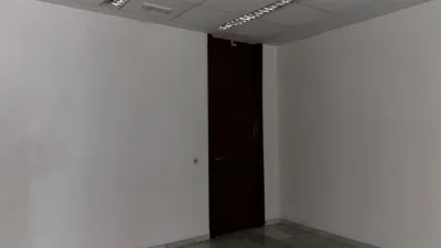 Local comercial en venta en Plaza de España, 13, Cabra de 335.000 €