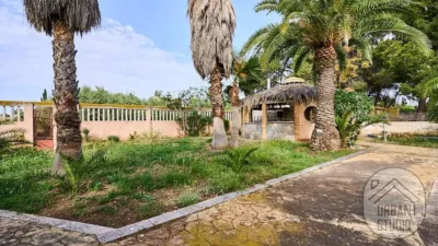 Chalet on Carrer de la Baiona Alta photo 5