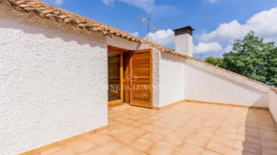 Chalet on Avinguda de Camp de Morvedre photo 11