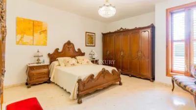 Chalet on Avinguda de Camp de Morvedre photo 20