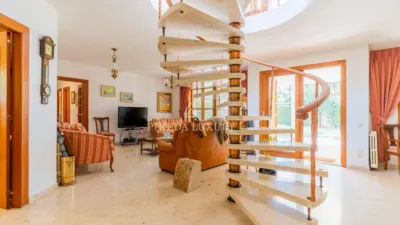 Chalet on Avinguda de Camp de Morvedre photo 44