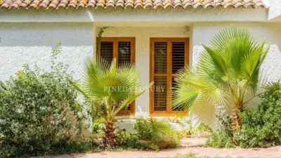Chalet on Avinguda de Camp de Morvedre photo 69