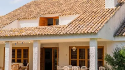 Chalet on Avinguda de Camp de Morvedre photo 70