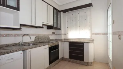 Apartment on San Leandro Street photo 22