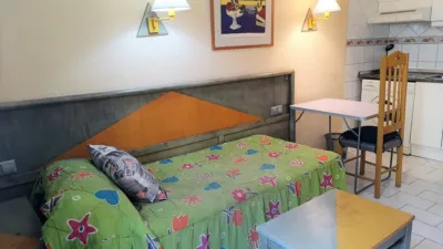 Estudio en alquiler en Avenida de Madrid, San Ildefonso (Hospital Real) (Distrito Beiro. Granada Capital) de 500 €<span>/mes</span>