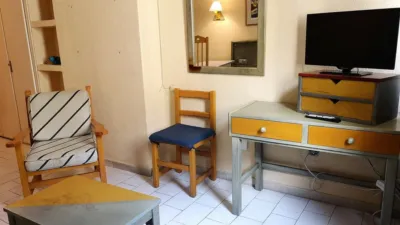 Estudio en alquiler en Avenida de Madrid, San Ildefonso (Hospital Real) (Distrito Beiro. Granada Capital) de 500 €<span>/mes</span>