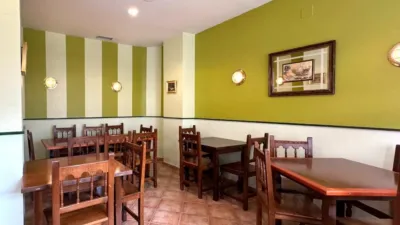 Local comercial en venta en Calle de Menéndez Pelayo, 6, Los Corrales de Buelna de 112.000 €