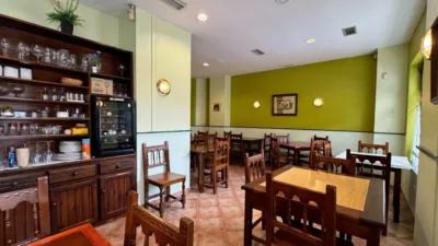 Local comercial en venta en Calle de Menéndez Pelayo, 6, Los Corrales de Buelna de 112.000 €