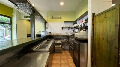 Local comercial en venta en Calle de Menéndez Pelayo, 6, Los Corrales de Buelna de 112.000 €