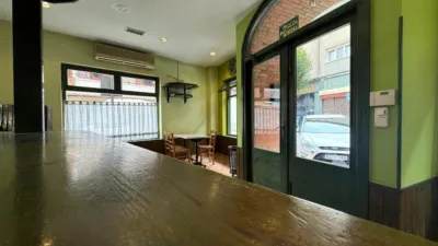 Local comercial en venta en Calle de Menéndez Pelayo, 6, Los Corrales de Buelna de 112.000 €