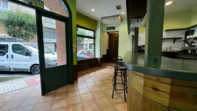 Local comercial en venta en Calle de Menéndez Pelayo, 6, Los Corrales de Buelna de 112.000 €