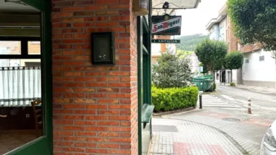 Local comercial en venta en Calle de Menéndez Pelayo, 6, Los Corrales de Buelna de 112.000 €