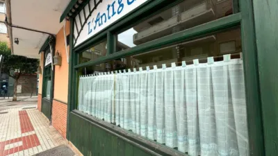 Local comercial en venta en Calle de Menéndez Pelayo, 6, Los Corrales de Buelna de 112.000 €