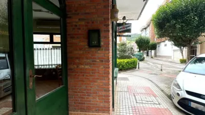 Local comercial en venta en Calle de Menéndez Pelayo, 6, Los Corrales de Buelna de 112.000 €