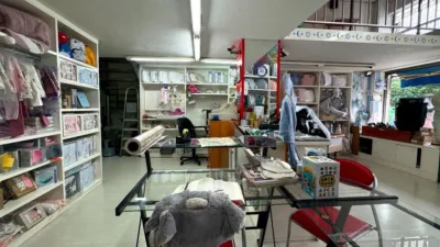 Local comercial en venta en Calle de los Hermanos Salas, 14, Los Corrales de Buelna de 75.000 €
