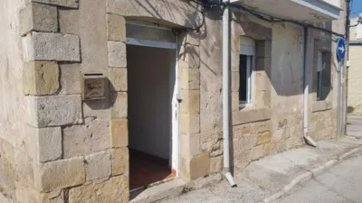 Piso en venta en Calle de Joaquín Costa, Reinosa de 46.000 €