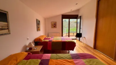 Chalet en venta en Barrio de la Sovilla, 68, La Bárcena (San Felices de Buelna) de 395.000 €