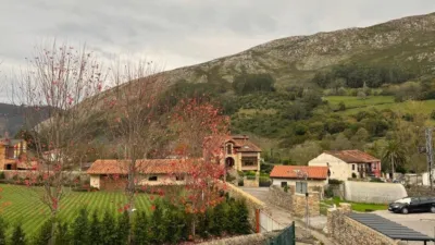 Chalet en venta en Barrio de la Sovilla, 68, La Bárcena (San Felices de Buelna) de 395.000 €