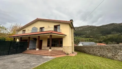 Chalet en venta en Barrio de la Sovilla, 68, La Bárcena (San Felices de Buelna) de 395.000 €