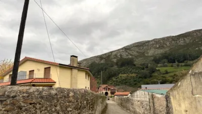 Chalet en venta en Barrio de la Sovilla, 68, La Bárcena (San Felices de Buelna) de 395.000 €