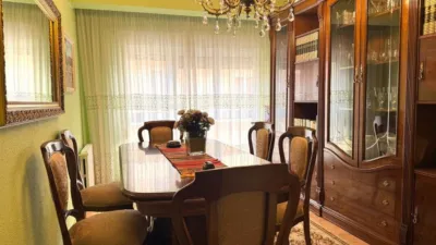 Piso en venta en Calle Canteros de Buelna, 1, Los Corrales de Buelna de 95.000 €
