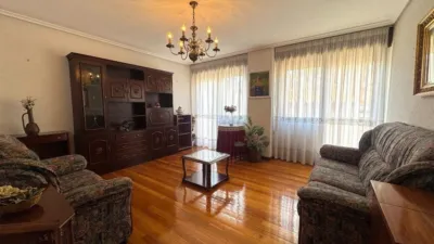 Piso en venta en Calle de Felisa Campuzano, 8, Los Corrales de Buelna de 140.000 €