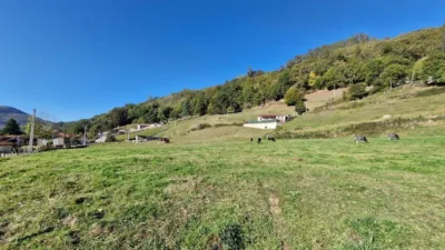 Casa en venta en Barrio de San Juan de Raicedo, 63, Arenas de Iguña de 85.000 €