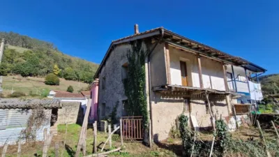 Casa en venta en Barrio de San Juan de Raicedo, 63, Arenas de Iguña de 85.000 €